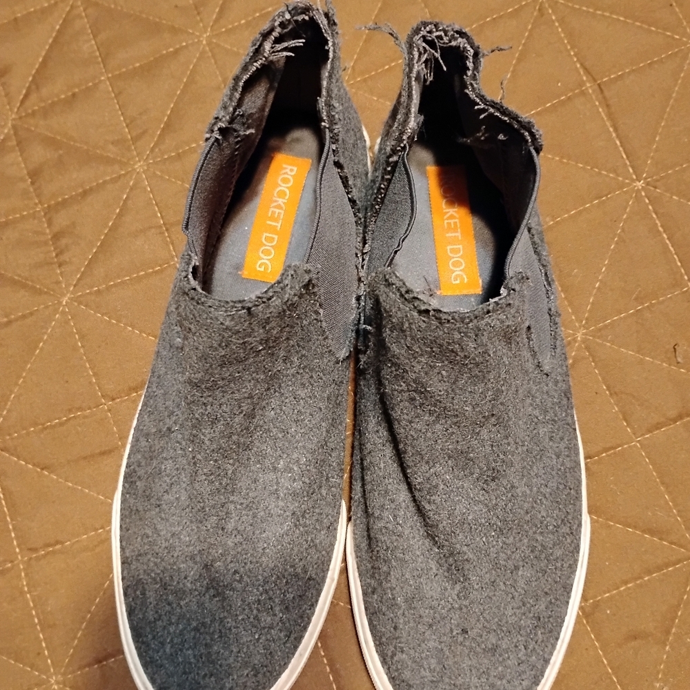 Rocket Dog Gray Ankle Booties